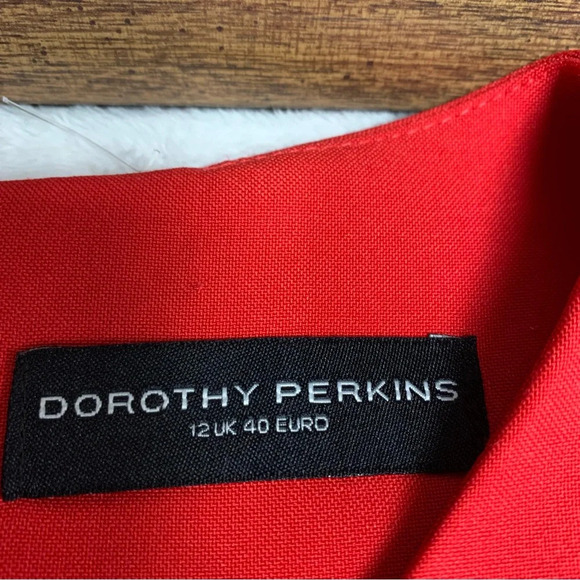 Dorothy Perkins size 12 bright red dress cap sleeves  hidden back zipper - Picture 5 of 8